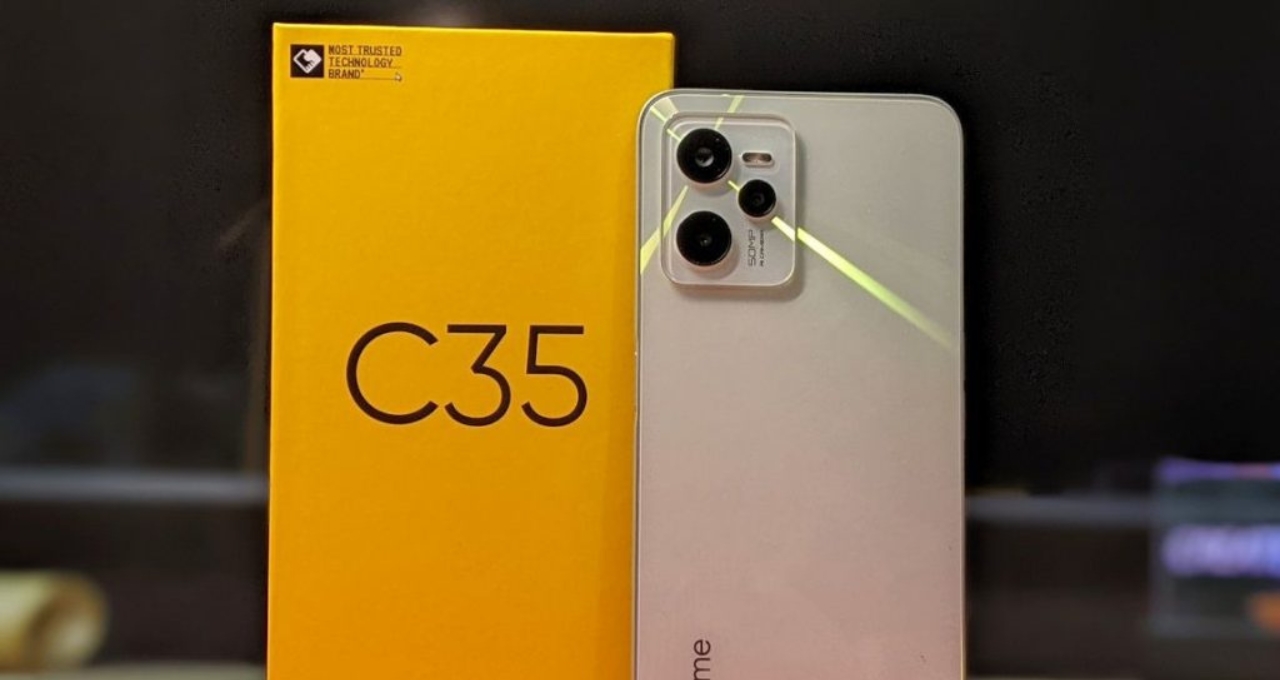 Realme C35