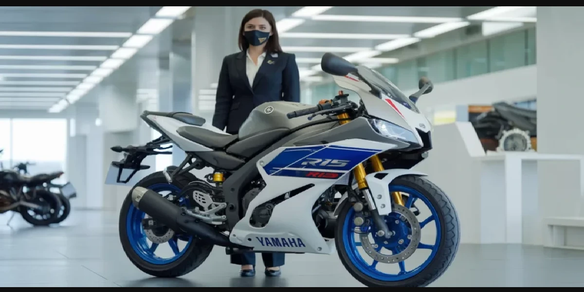 Yamaha R15 V5